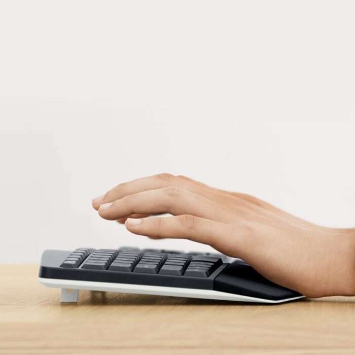 Logitech MK850 Multi-Device Wireless Keyboard and Mouse Set, 2.4GHz Wireless & Bluetooth, 12 Programmable Keys, PC/Mac - Image 4
